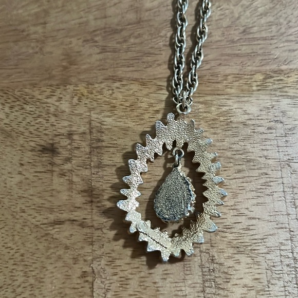 Vintage Sarah Coventry Necklace & Earrings Set - Picture 6 of 8